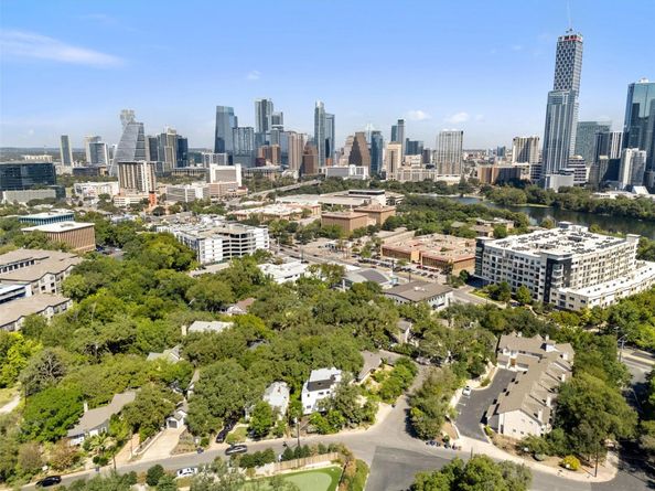 210 Le Grande Ave, Austin TX 78704