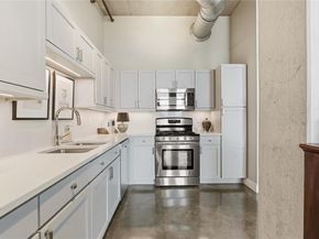 800 W 5th ST 1001, Austin TX 78703