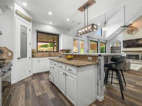 1207 Sledge DR, Austin TX 78734