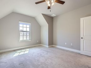 13001 Hymeadow DR 18, Austin TX 78729
