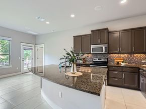 13001 Hymeadow DR 18, Austin TX 78729