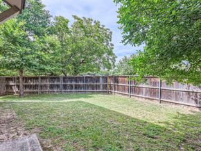 13001 Hymeadow DR 18, Austin TX 78729