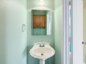 4142 Rockwood DR, Lago Vista TX 78645