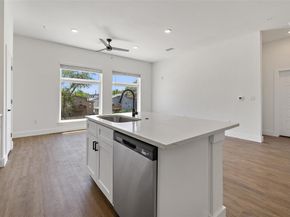 1811 Webberville RD 1210, Austin TX 78721