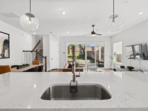 2005 Winsted LN B, Austin TX 78703
