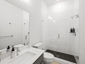 2005 Winsted LN B, Austin TX 78703