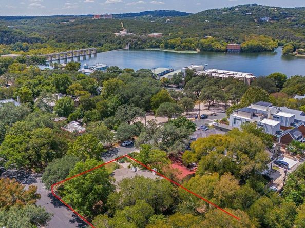 3700 Bonnie RD, Austin TX 78703