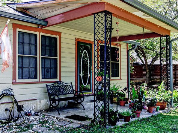 3205 Menchaca RD, Austin TX 78704