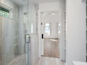 602 Irma DR 2, Austin TX 78752