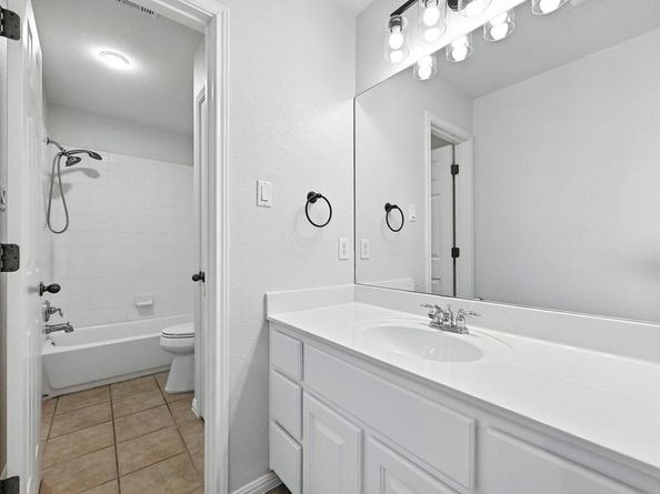 2817 Scotia Bluff LOOP, Austin TX 78748