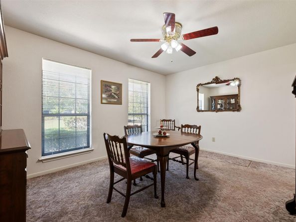 800 Red Hawk DR, Leander TX 78641