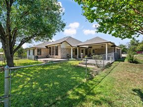 800 Red Hawk DR, Leander TX 78641