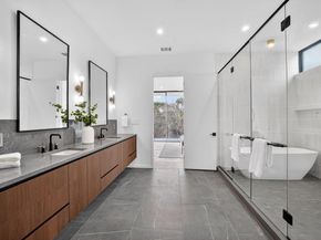 2319 Cypress PT E, Austin TX 78746