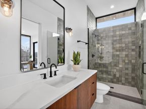 2319 Cypress PT E, Austin TX 78746