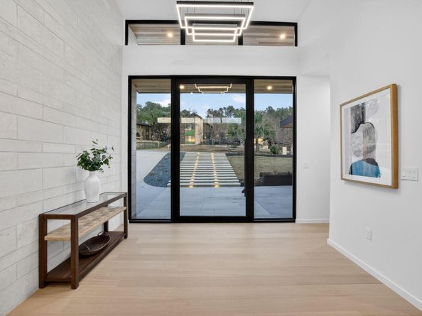 2319 Cypress PT E, Austin TX 78746