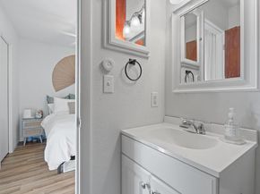 601 Hearn ST 204, Austin TX 78703