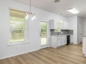11816 Dave Silk DR, Austin TX 78748