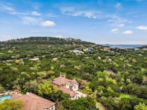 7303 Matisse Pointe DR, Jonestown TX 78645