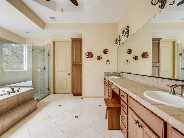 7303 Matisse Pointe DR, Jonestown TX 78645