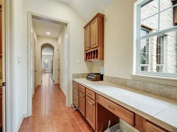 7303 Matisse Pointe DR, Jonestown TX 78645