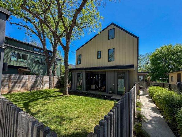 619 Tillery ST A, Austin TX 78702
