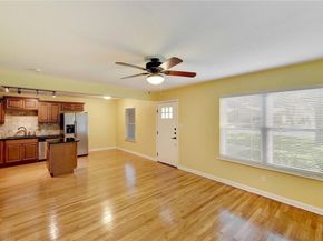 1915 Cullen Ave, Austin TX 78757