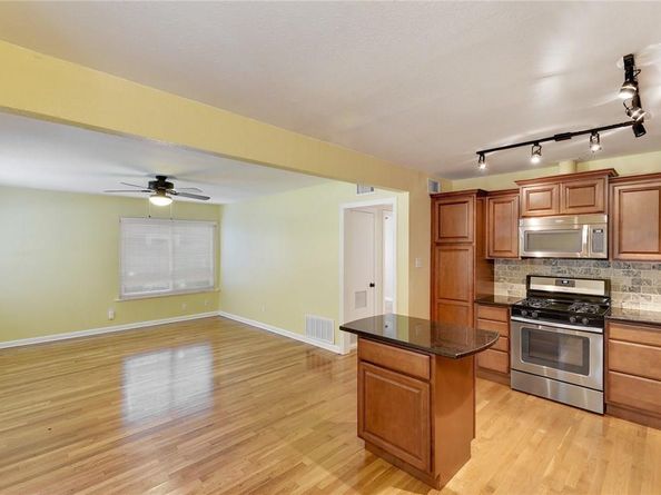 1915 Cullen Ave, Austin TX 78757
