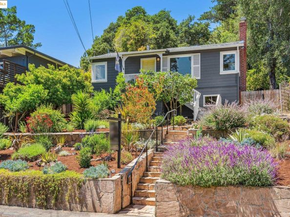 7069 Saroni Dr, Oakland CA 94611