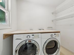 7069 Saroni Dr, Oakland CA 94611
