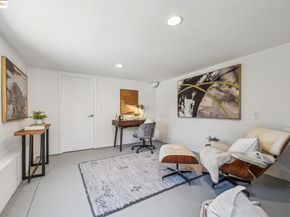 7069 Saroni Dr, Oakland CA 94611