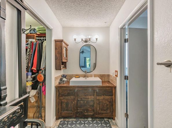 6382 Buena Vista Dr B, Newark CA 94560