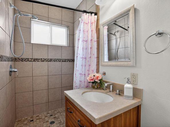 8578 Deervale Rd, Dublin CA 94568