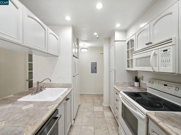 3183 Wayside Plz 320, Walnut Creek CA 94597