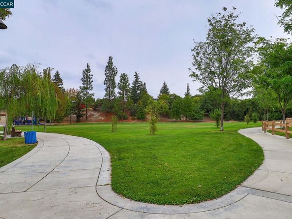109 Fig Tree Lane, Martinez CA 94553