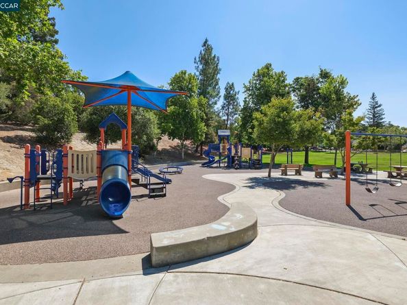 109 Fig Tree Lane, Martinez CA 94553