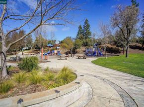 109 Fig Tree Lane, Martinez CA 94553