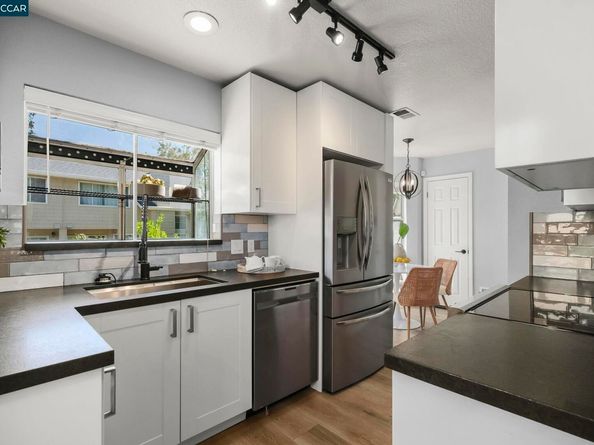 109 Fig Tree Lane, Martinez CA 94553