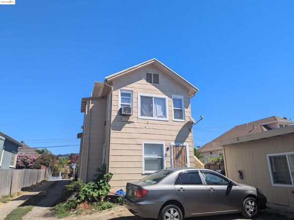 2883 Brookdale Avenue, Oakland CA 94602