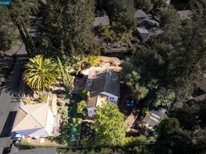 40 Las Palomas, Orinda CA 94563