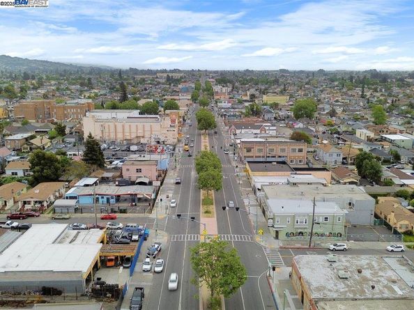 8701 International Blvd, Oakland CA 94621