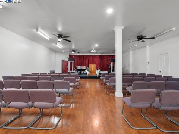 8701 International Blvd, Oakland CA 94621