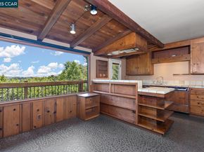 37 20 La Madronal, Orinda CA 94563