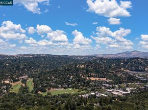 37 20 La Madronal, Orinda CA 94563