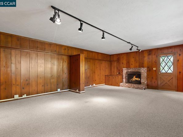 37 20 La Madronal, Orinda CA 94563