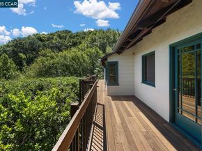 37 20 La Madronal, Orinda CA 94563