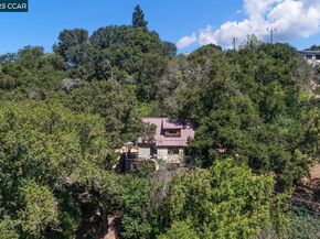 37 20 La Madronal, Orinda CA 94563