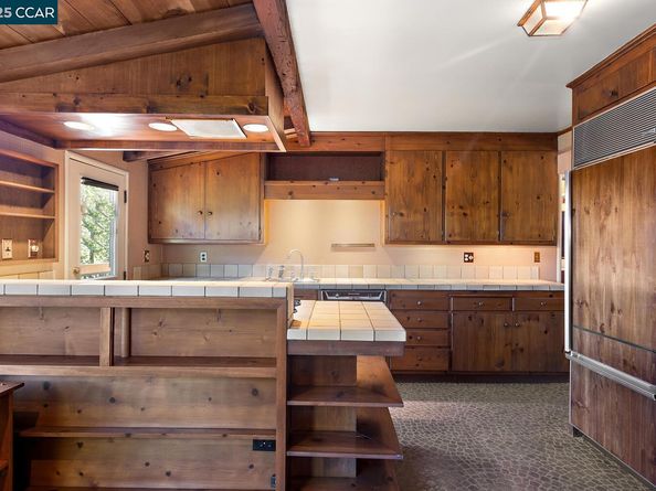 37 20 La Madronal, Orinda CA 94563
