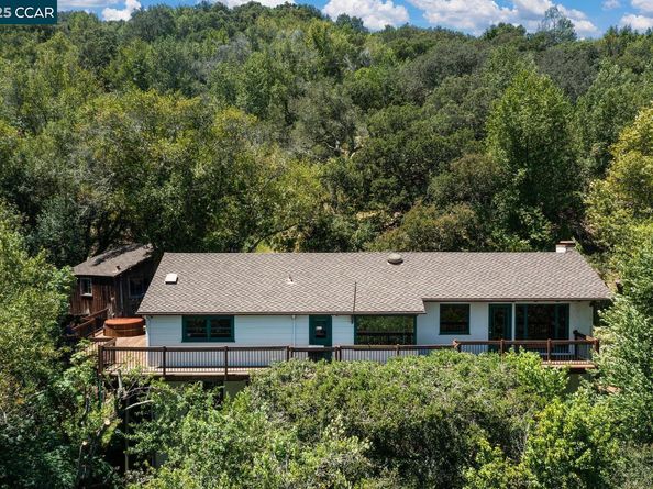 37 20 La Madronal, Orinda CA 94563