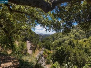 37 20 La Madronal, Orinda CA 94563