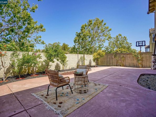 1162 Waverly Cir, Hercules CA 94547
